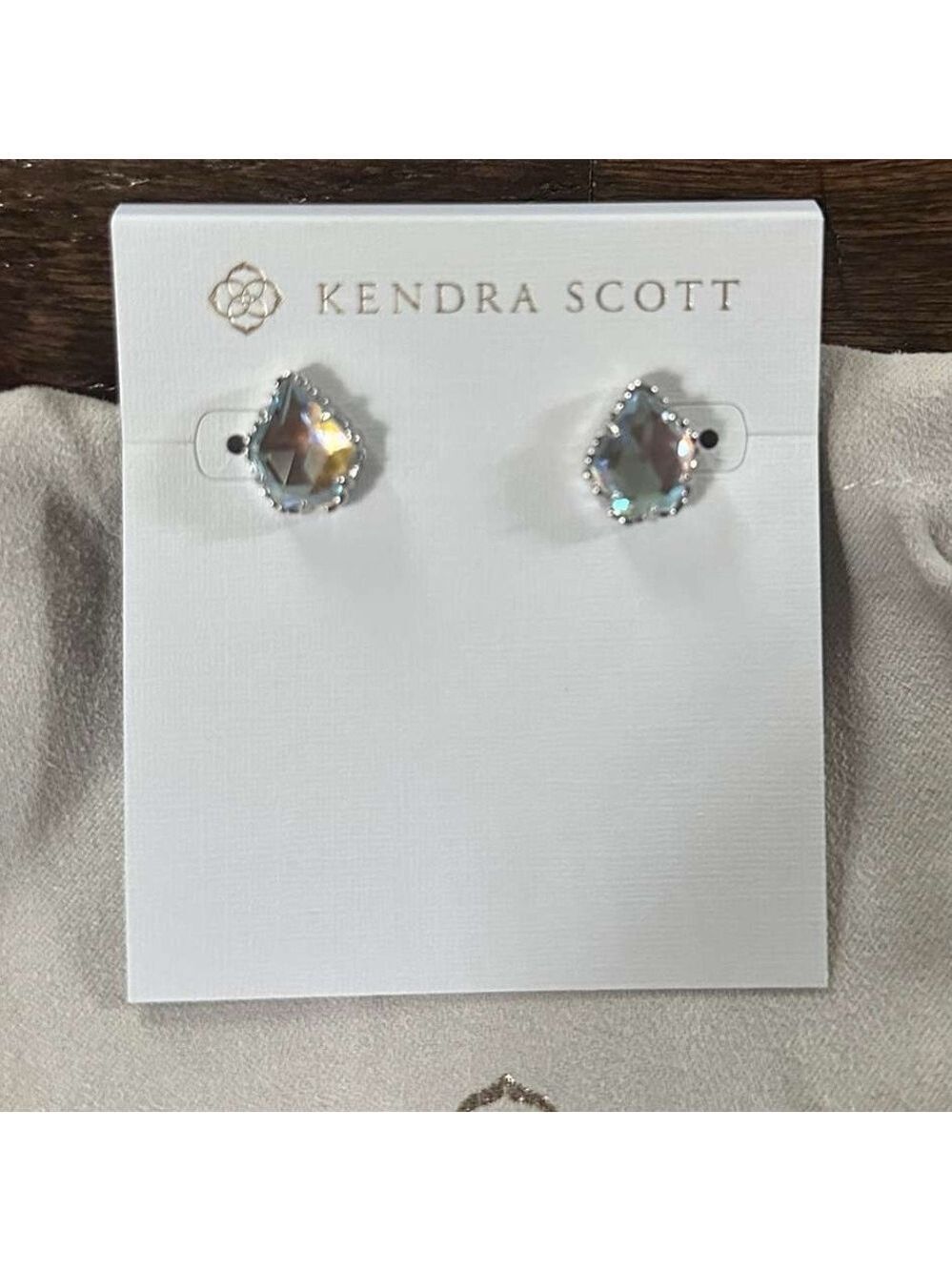 Kendra Scott Tessa Studs Rhodium Dichroic Glass earrings  NWT - Picture 2 of 6
